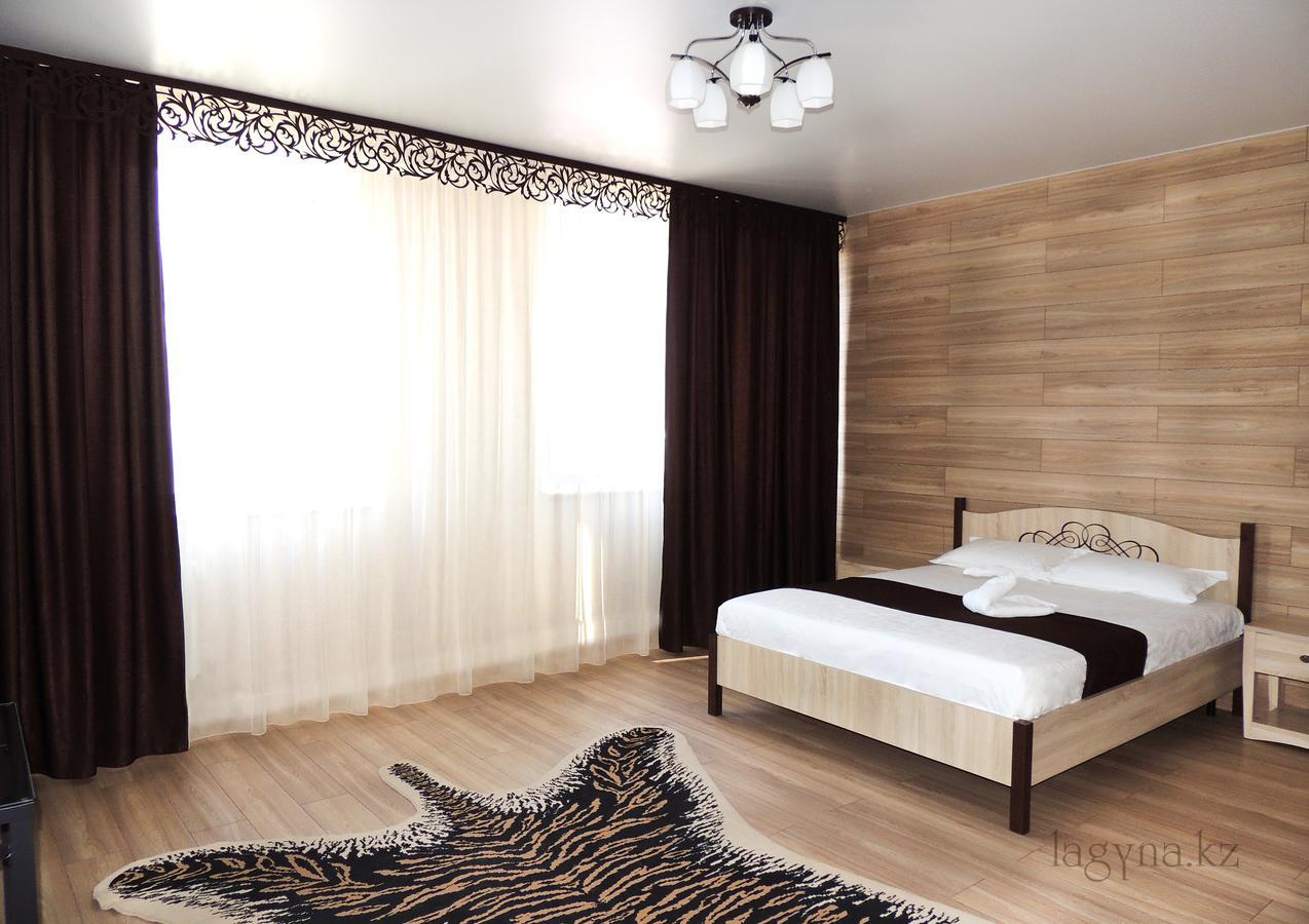 Laguna Hotel Костанай Екстериор снимка
