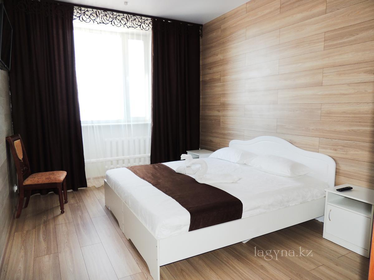 Laguna Hotel Костанай Екстериор снимка