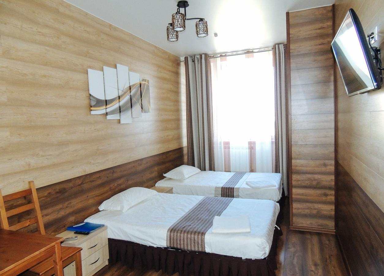 Laguna Hotel Костанай Екстериор снимка