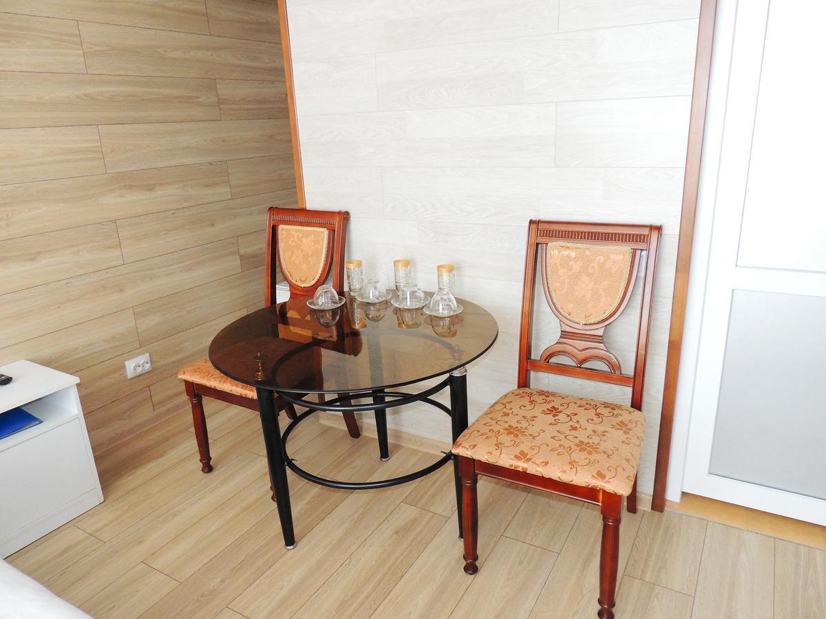 Laguna Hotel Костанай Екстериор снимка