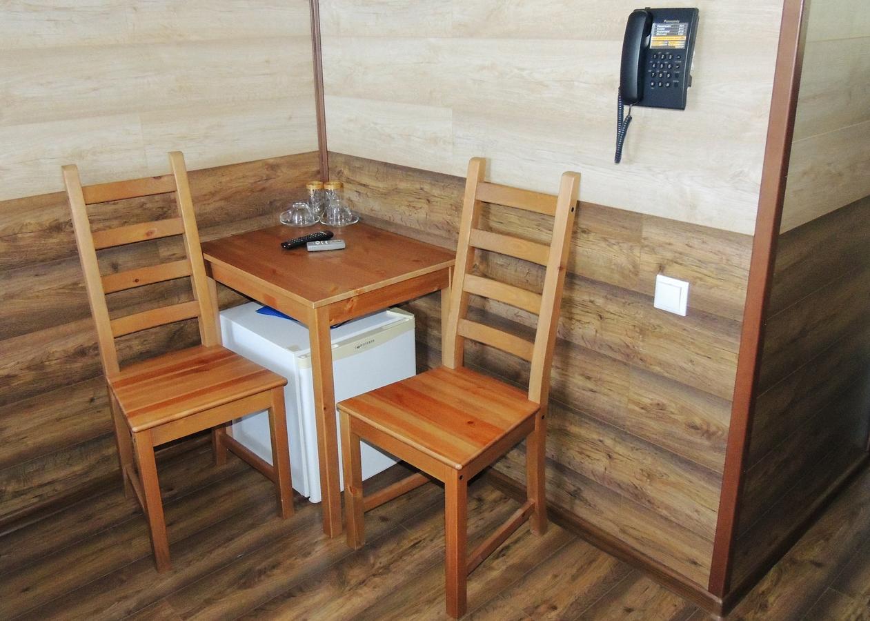 Laguna Hotel Костанай Екстериор снимка