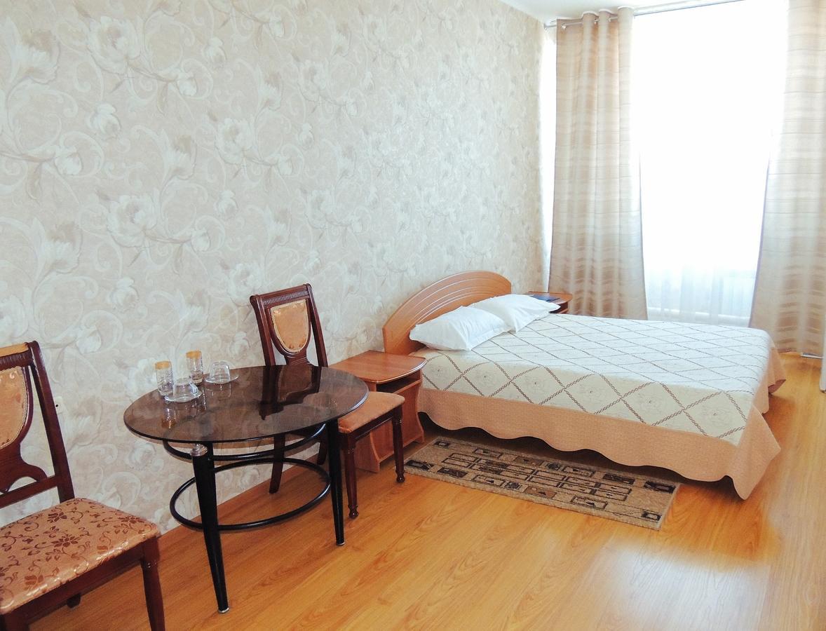 Laguna Hotel Костанай Екстериор снимка