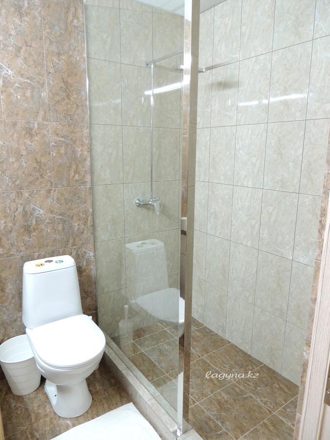 Laguna Hotel Костанай Екстериор снимка